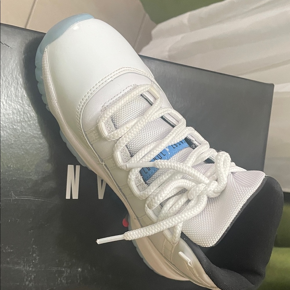 Nike Kids White and Light Blue Sneakers